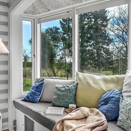 בית נופש Awesome In With Wifi Mesinge